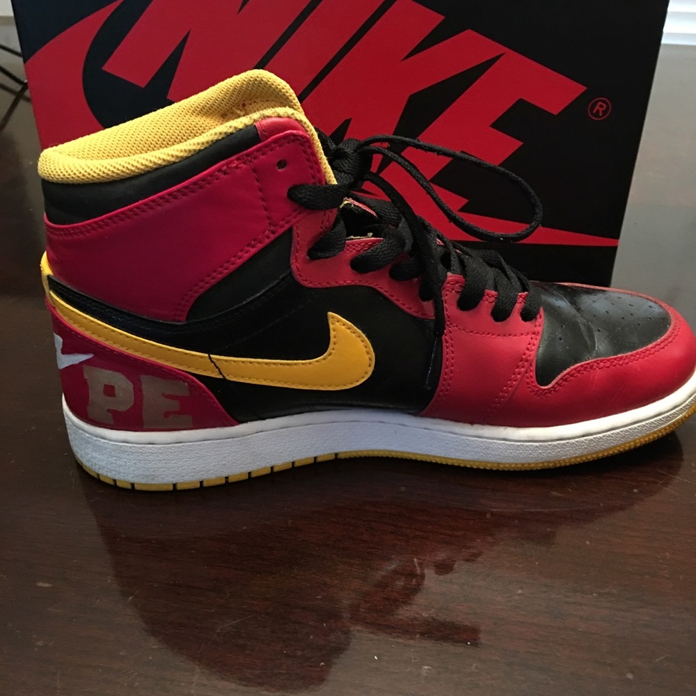 Jordan 1’s - Picture 5 of 6
